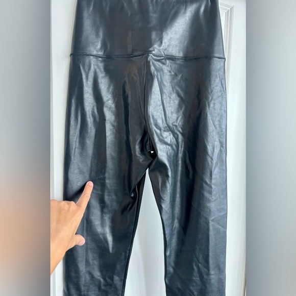 Aritzia Wilfred Free Daria vegan leather leggings XS - Picture 9 of 15